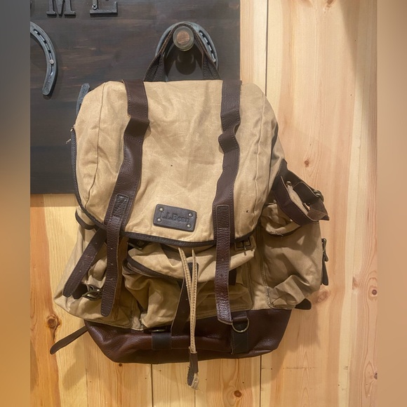 Vintage LL Bean Continental Rucksack.  Waxed khaki canvas and leather backpack. - Picture 1 of 12